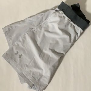 Under Armour Large Athletic Shorts White Tennis Shorts